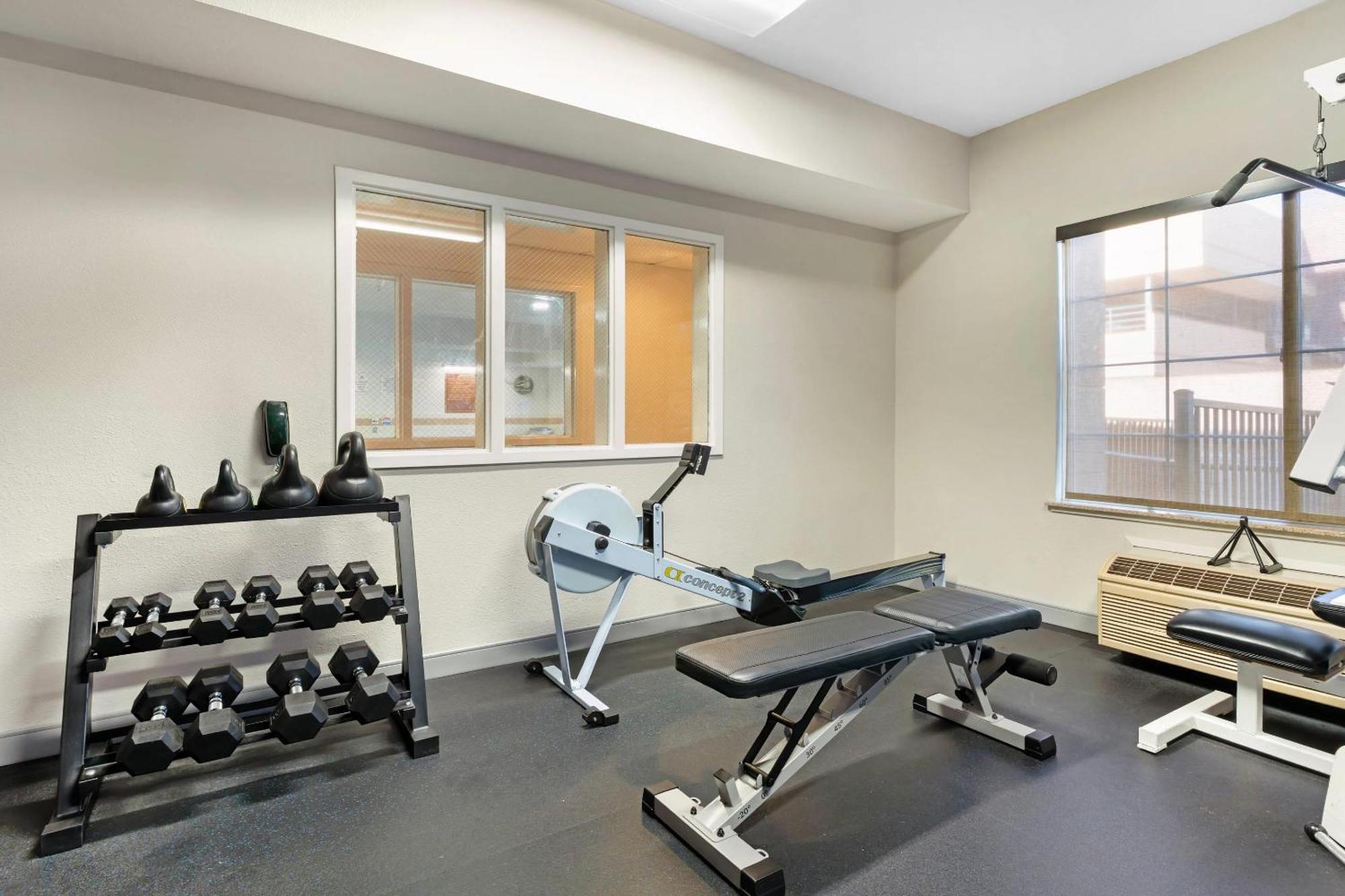 Comfort Inn & Suites Sacramento - University Area Екстериор снимка
