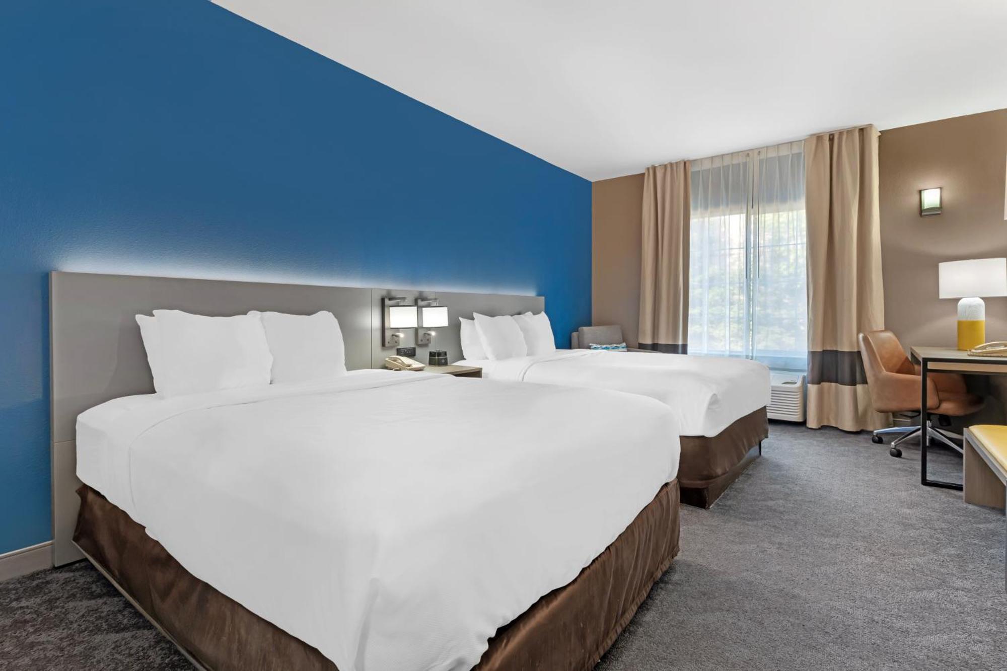 Comfort Inn & Suites Sacramento - University Area Екстериор снимка